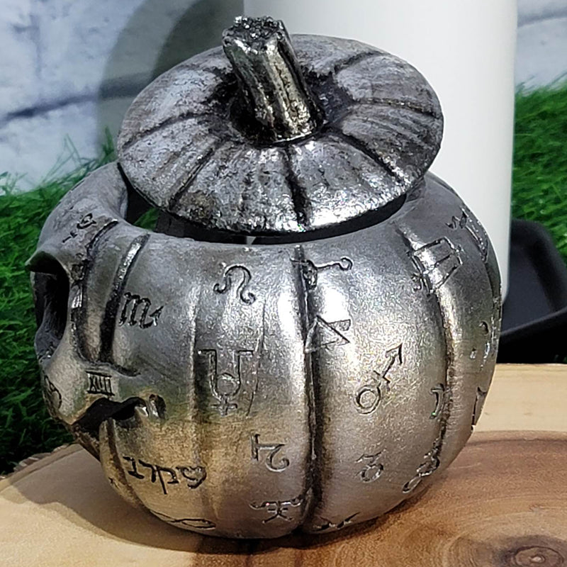 Pumpkin Skull Pot - (4.33" Tall)