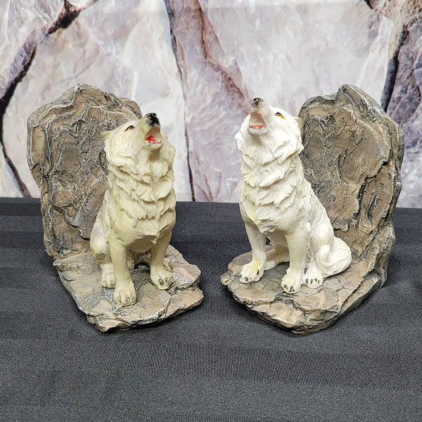 Wolf Bookends