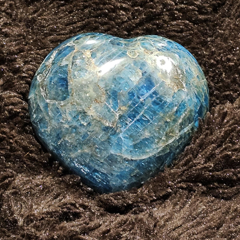 Puffy Heart Gemstone 2-3" - Blue Apatite