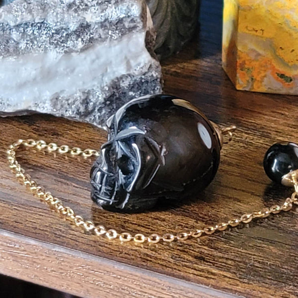 Pendule - Crâne d'Onyx Noir Sculpté