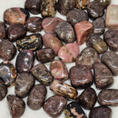 Pierre roulée rhodonite