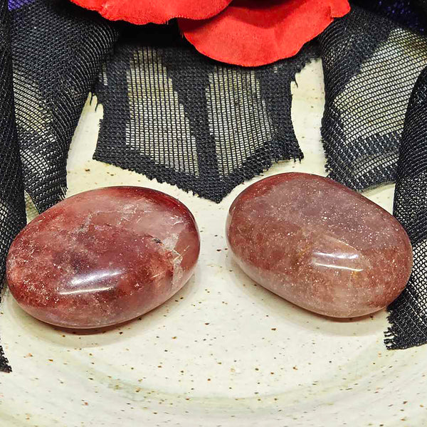 Palm Stone - Quartz hématoïde rouge foncé 1,5"-2,5" (Petit)