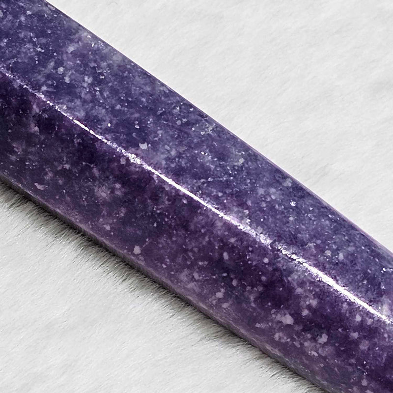 Baguette de lépidolite - Env. 5,5" de longueur