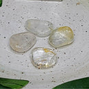 Pierre roulée topaze bleue argentée