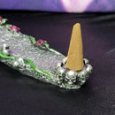 Crâne avec porte-encens roses et T-Lite / support votif - cônes / bâtons