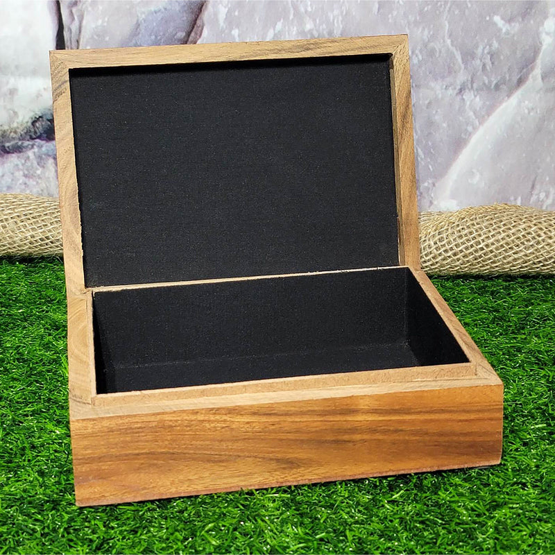 Boîte doublée de bois - Loup avec incrustation d'onyx noir 5" x 7"