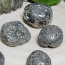 Pierre roulée pyrite