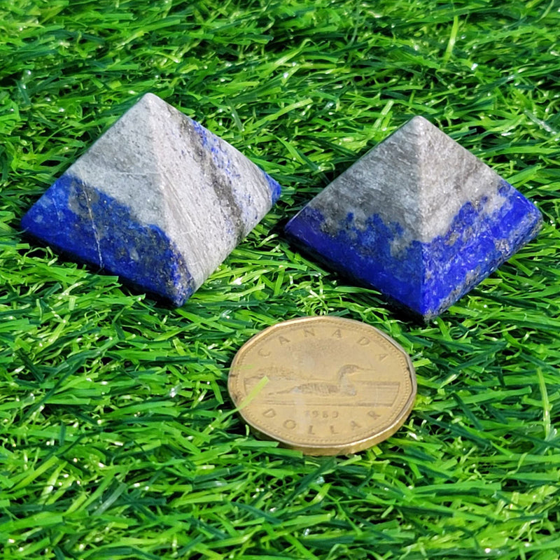 Pyramid - 25-30mm - Lapis Lazuli
