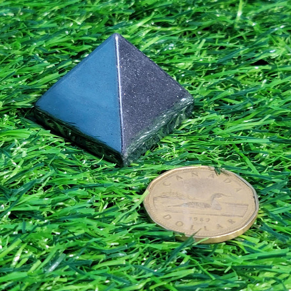 Pyramide - 25-30mm - Hématite