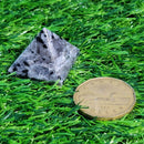 Pyramide - 25mm - Larvikite