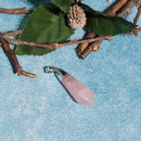 Pendentif en quartz rose en forme de diamant (0,5" à 1,25")