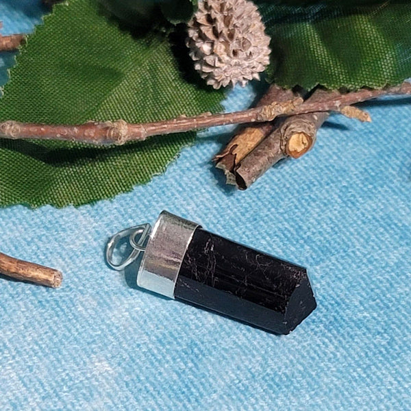 Pendentif - Tourmaline noire 0,5" de long