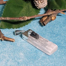 Sélénite avec Tourmaline 1.5"