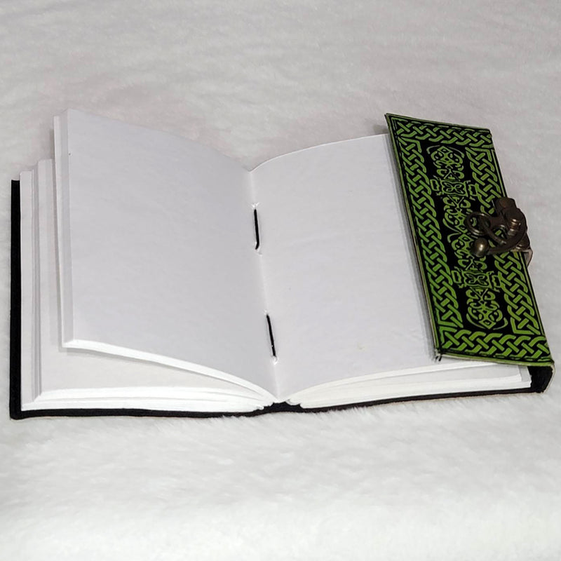 Journal en cuir - Triquetra avec loquet - 5" x 7"