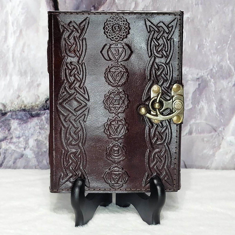 Journal en cuir - Chakra avec loquet - 5" x 7"