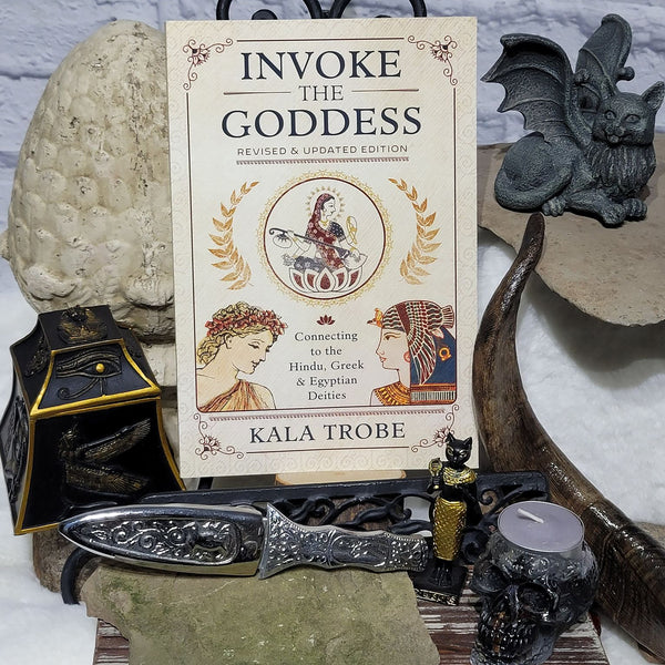 Book - Invoke The Goddess
