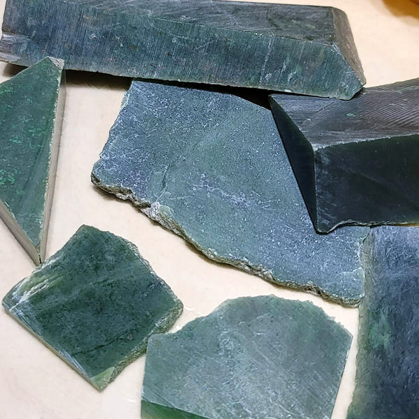Tranches brutes - Néphrite de jade canadienne