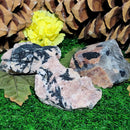 Nugget brut - Tourmaline noire avec feldspath