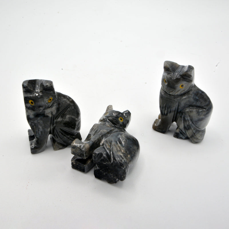 Onyx Carved Cat - Approximately 2.5cm to 5cm Tall