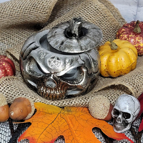 Pumpkin Skull Pot - (4.33